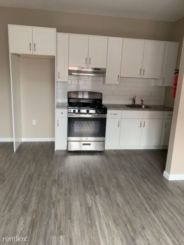Primary Photo - 2 br, 1 bath Apartment - 169-183 16th ave