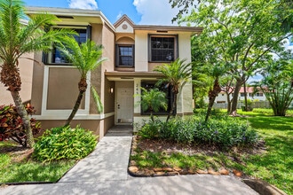 Building Photo - 243 City View Dr