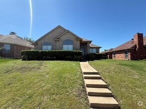 Building Photo - 10059 Cambridge Dr