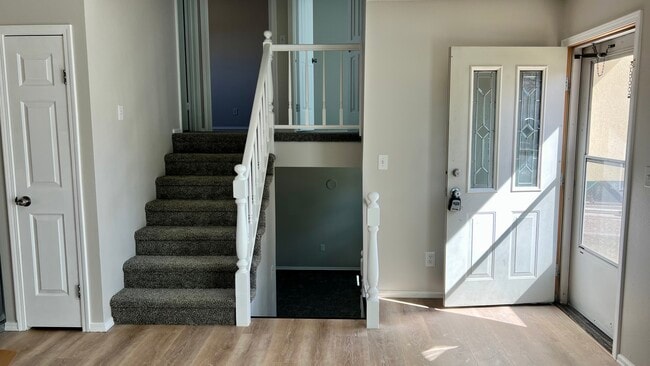 Building Photo - 715 Saratoga Dr