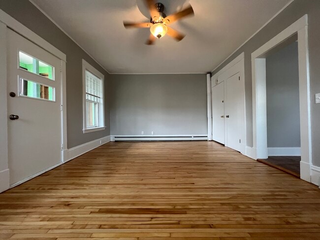 Building Photo - 2716 Hennepin Ave S
