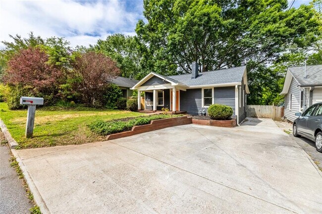 Foto del edificio - 487 Pasley Ave SE