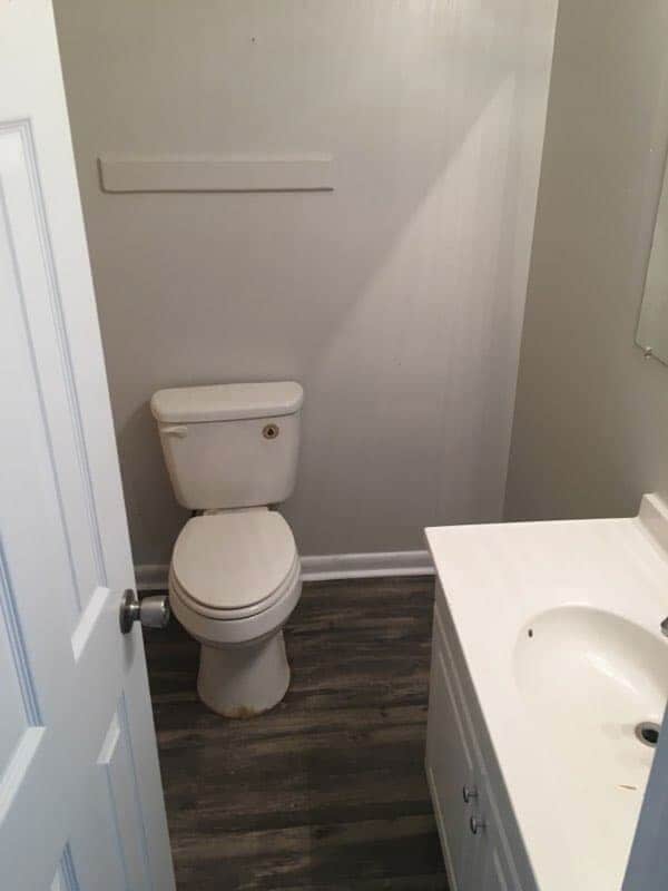 Building Photo - 3 bedroom/2 bathroom