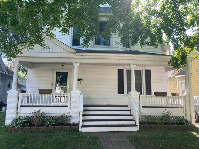 Foto del edificio - 836 S English Ave