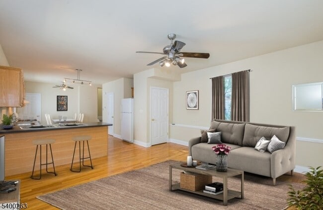 Building Photo - 46 Phoenix Ave