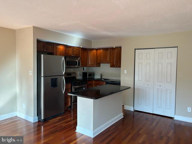 Building Photo - 2101-17 Chestnut St