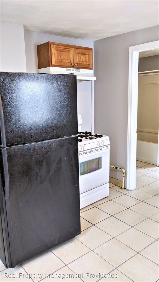 Foto del edificio - 3 br, 1 bath House - 188 Holden Street