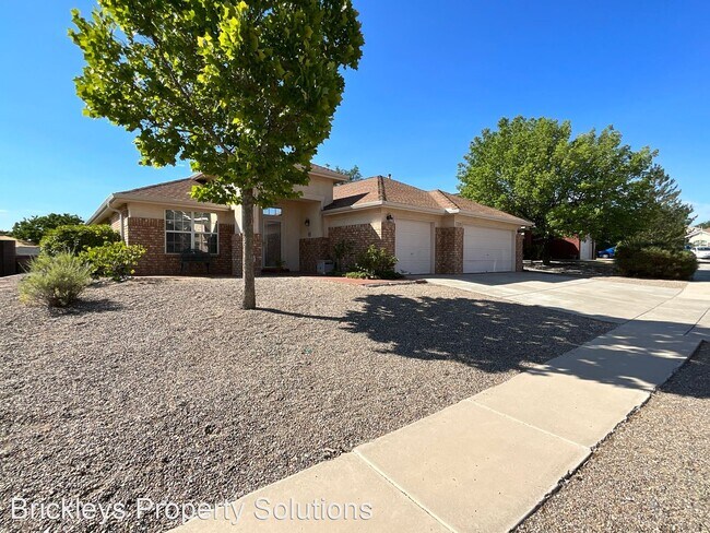 Foto del edificio - 3 br, 2 bath House - 7208 Salida Rd. NW
