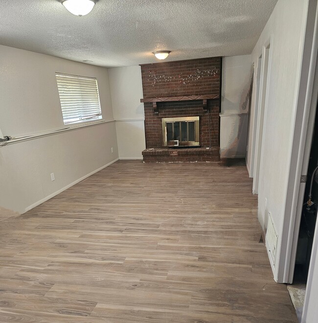 downstairs living room - 618 Hudson Bay Dr