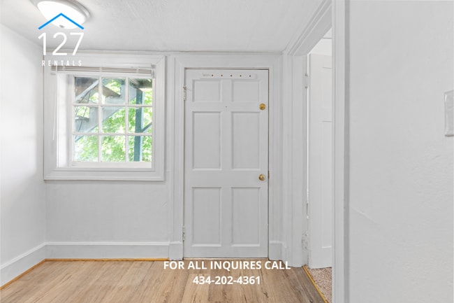 Building Photo - Cozy Upstairs 1-Bedroom Apartment in Fort ...