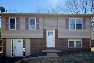 Building Photo - 110 Stewart Dr