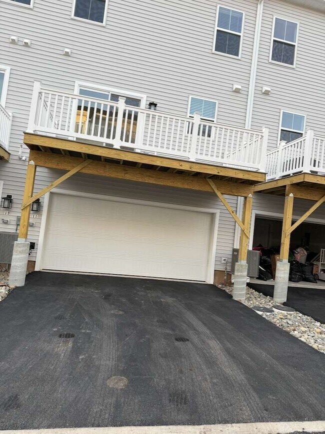 Foto del edificio - 11 Atkins Dr