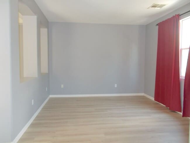 Building Photo - Stylish Summerlin Townhome with Private Co...