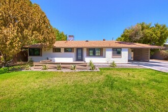 Building Photo - 1402 W Berridge Ln