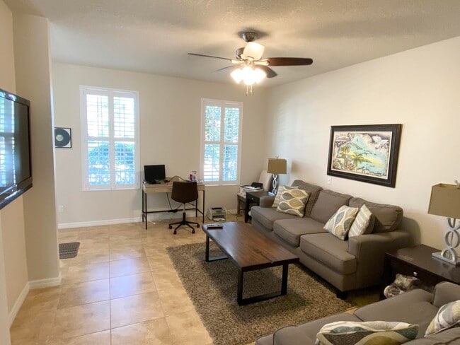 Building Photo - 1370 Turnbridge Dr