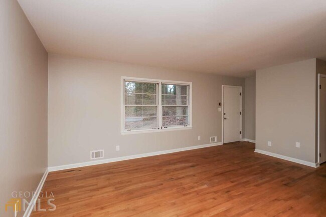 Foto del edificio - 3463 Aztec Rd