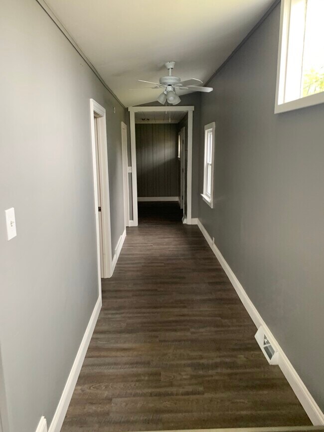 Hallway - 3126 Lockwood Blvd