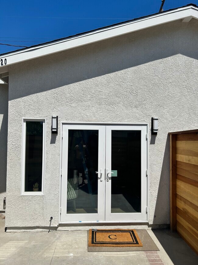 Foto del edificio - 7822 Toland Ave