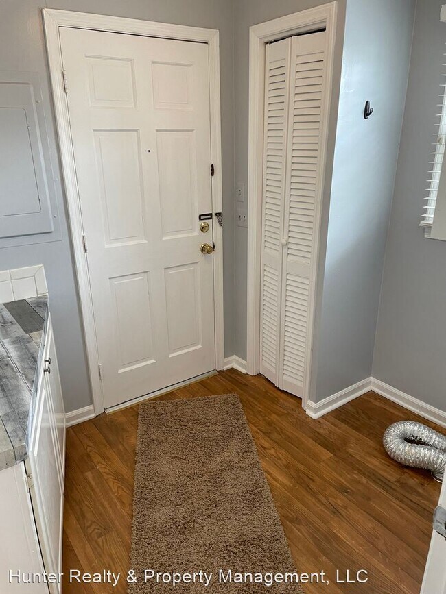 Building Photo - 3 br, 2 bath House - 2651 Reynolda Rd Unit A8