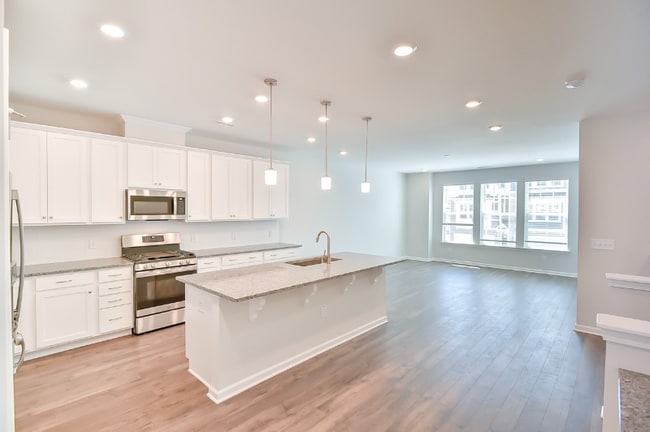 Building Photo - 1087 Manorhaven Dr