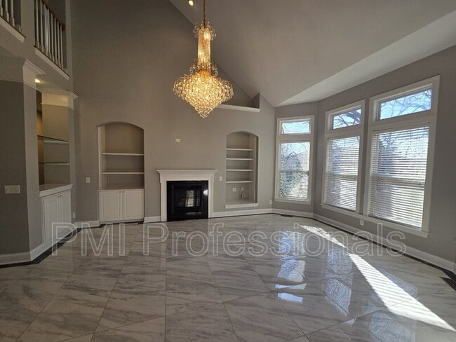 Foto del edificio - 315 Shadow Creek Dr