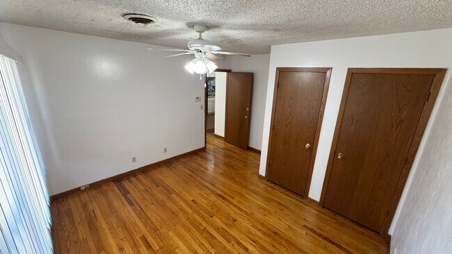 Foto del edificio - 525 E 47th St