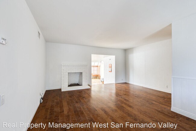 Building Photo - 4 br, 2 bath House - 8366 Tampa Ave