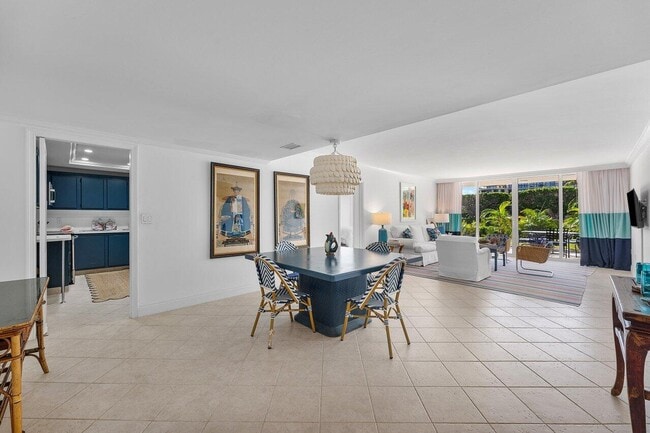 Building Photo - 2773 S Ocean Blvd
