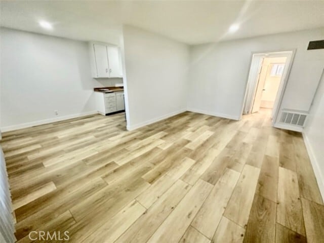 Building Photo - 10215 S 10th Ave