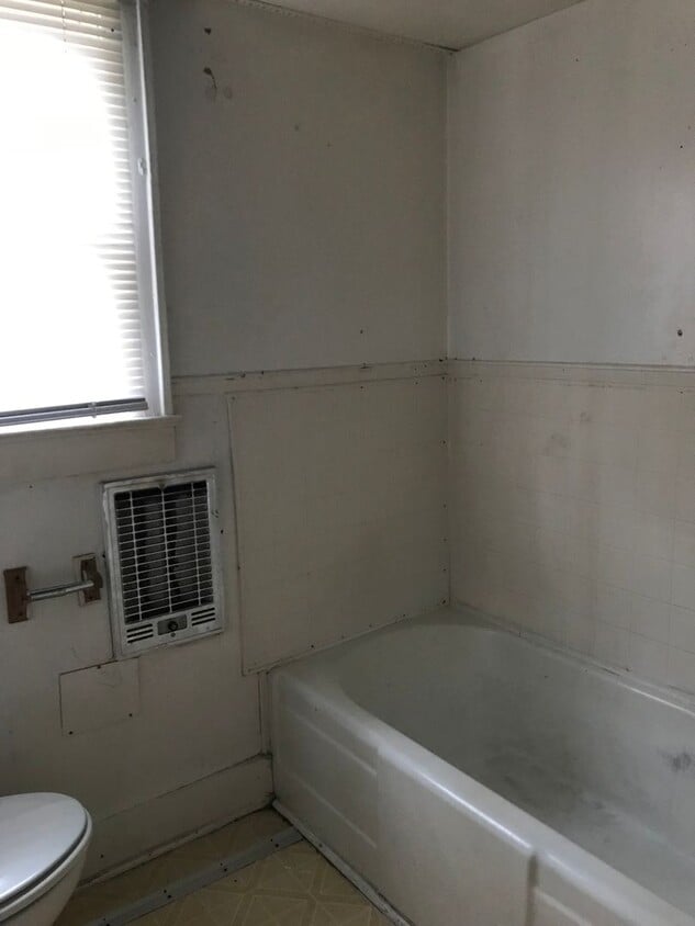 Building Photo - 529 Webster St