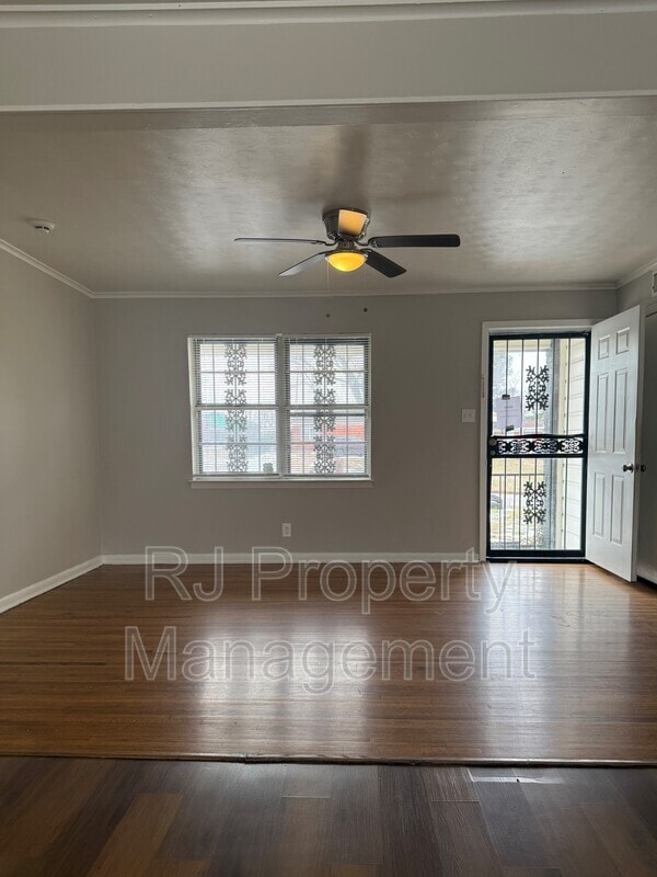 Foto del edificio - 3792 Southland St