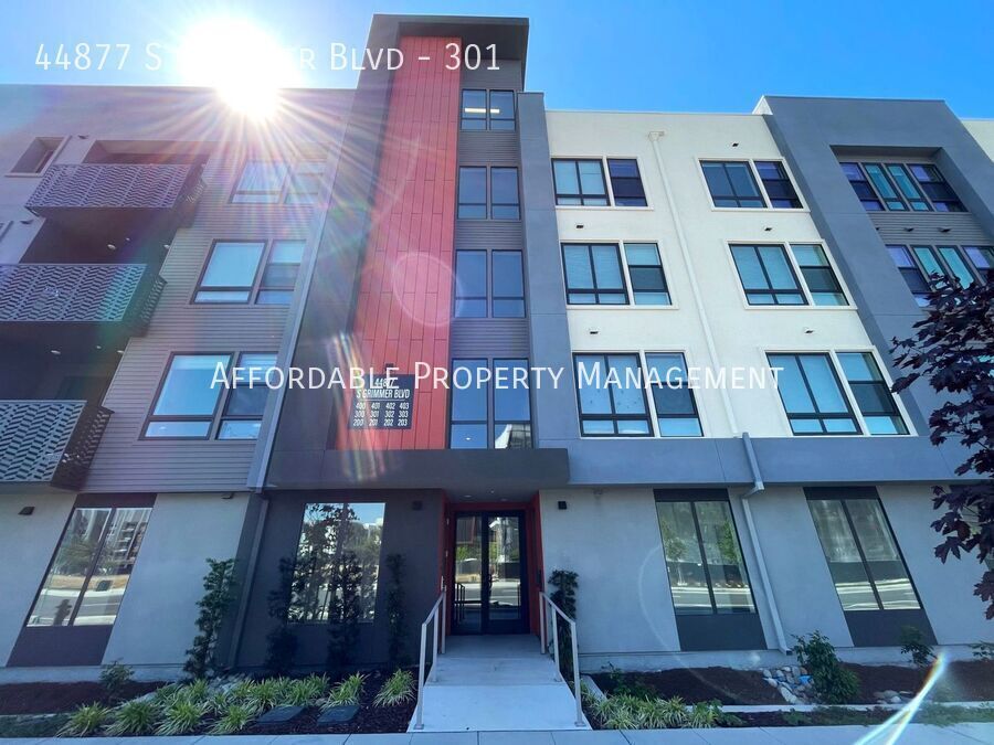 Foto principal - 44877 S Grimmer Blvd
