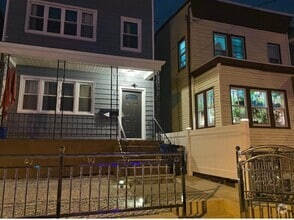 Building Photo - 67 Winfield Ave