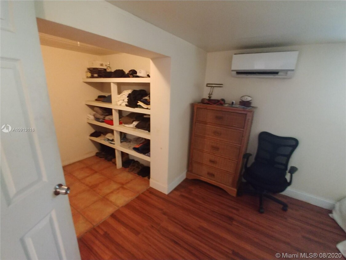 Foto del edificio - 707 SW 8th Ave