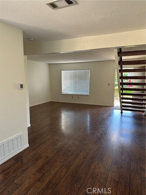 Foto del edificio - 3852 Chelsea Dr