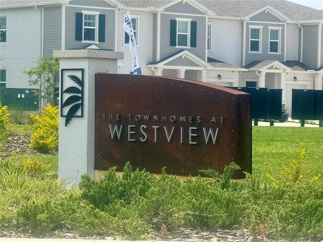 Foto del edificio - 3161 Skyline Lp
