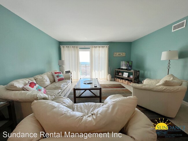 Building Photo - 2 br, 2 bath House - 770 Sundial Court 309