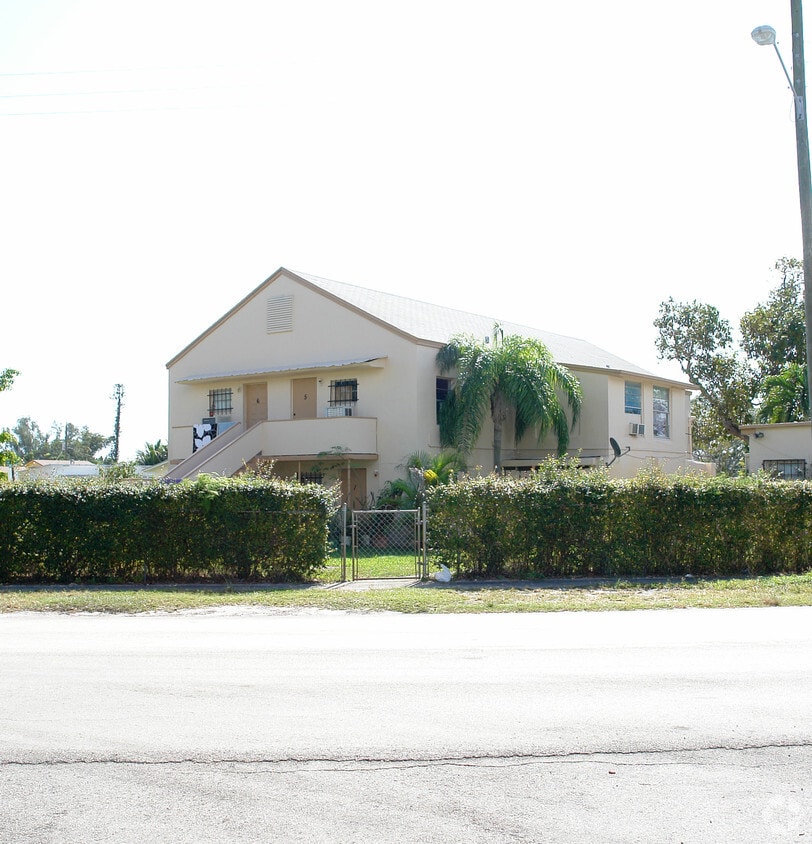 Primary Photo - 307 W Dixie Hwy