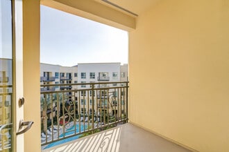Building Photo - Bolsa Row Apartments