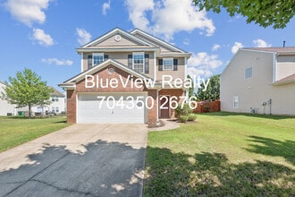 Building Photo - 8605 Redding Glen Ave