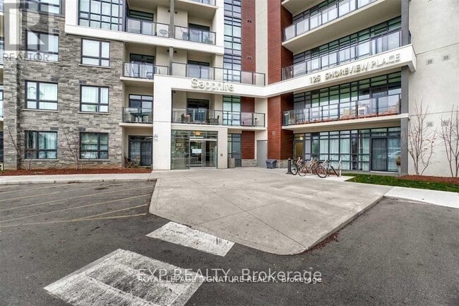 Building Photo - 125 Shoreview Pl