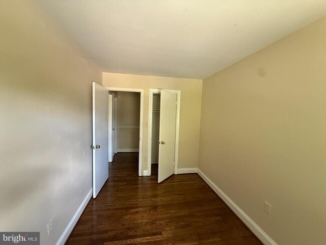 Building Photo - 14386 Berkshire Dr