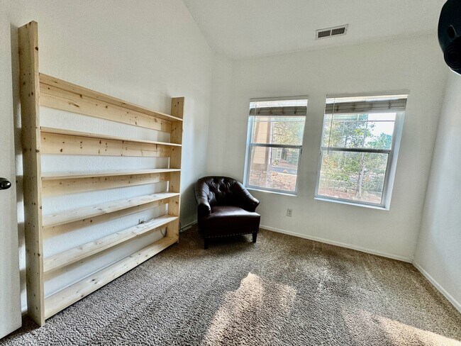 Foto del edificio - ponderosa trails 3 bedroom furnished home