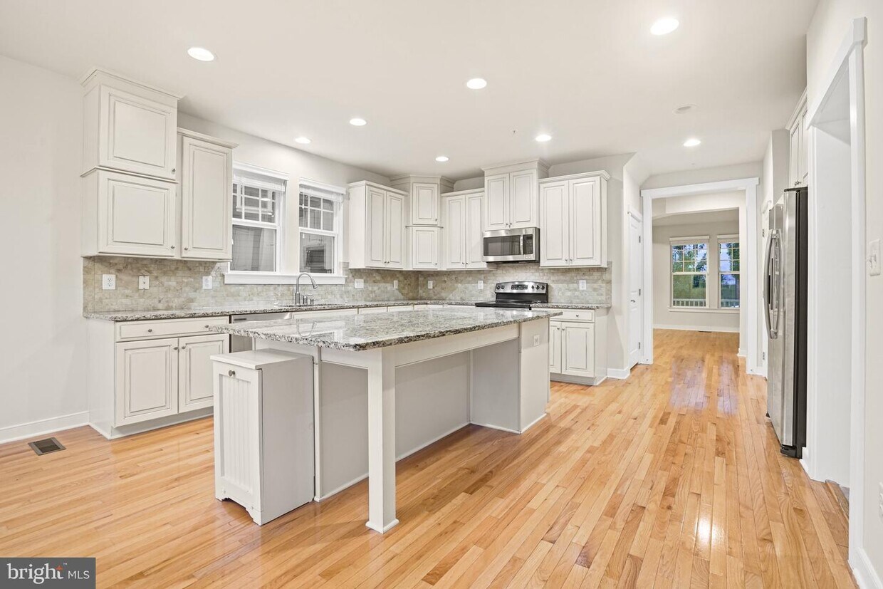 Foto principal - 16984 Takeaway Ln