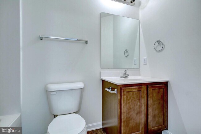 Foto del edificio - 34 Heights Ave