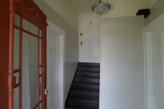 Foto del edificio - 811 N Cedar St