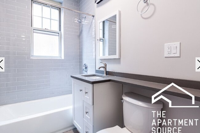 Photo - 550 W Aldine Ave Apartment