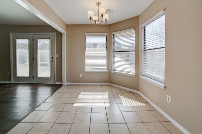 Building Photo - 3 Bed 2 Bath South Tulsa! Union Schools!