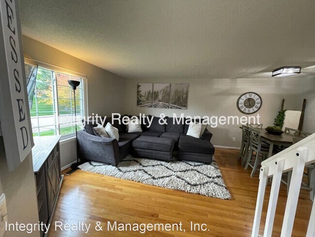 Building Photo - 2 br, 2.5 bath House - 834 Summer Dr