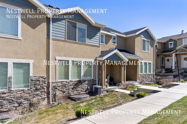 Building Photo - Beautiful 4-bed Townhome in Herriman